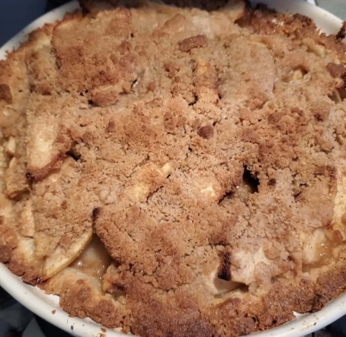 apple pear crumble pie from the oven from cleveland cooking. Apple and pear with a brown sugar and flour topping