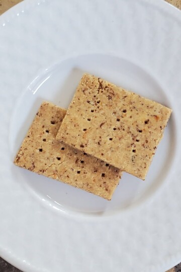 gluten free crackers on a plate. Simple Gluten Free Cracker Recipe from cleveland cooking